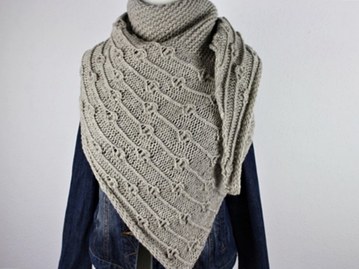Strickanleitung Tuch „Frejas“ – Dreieckstuch mit Strukturmuster