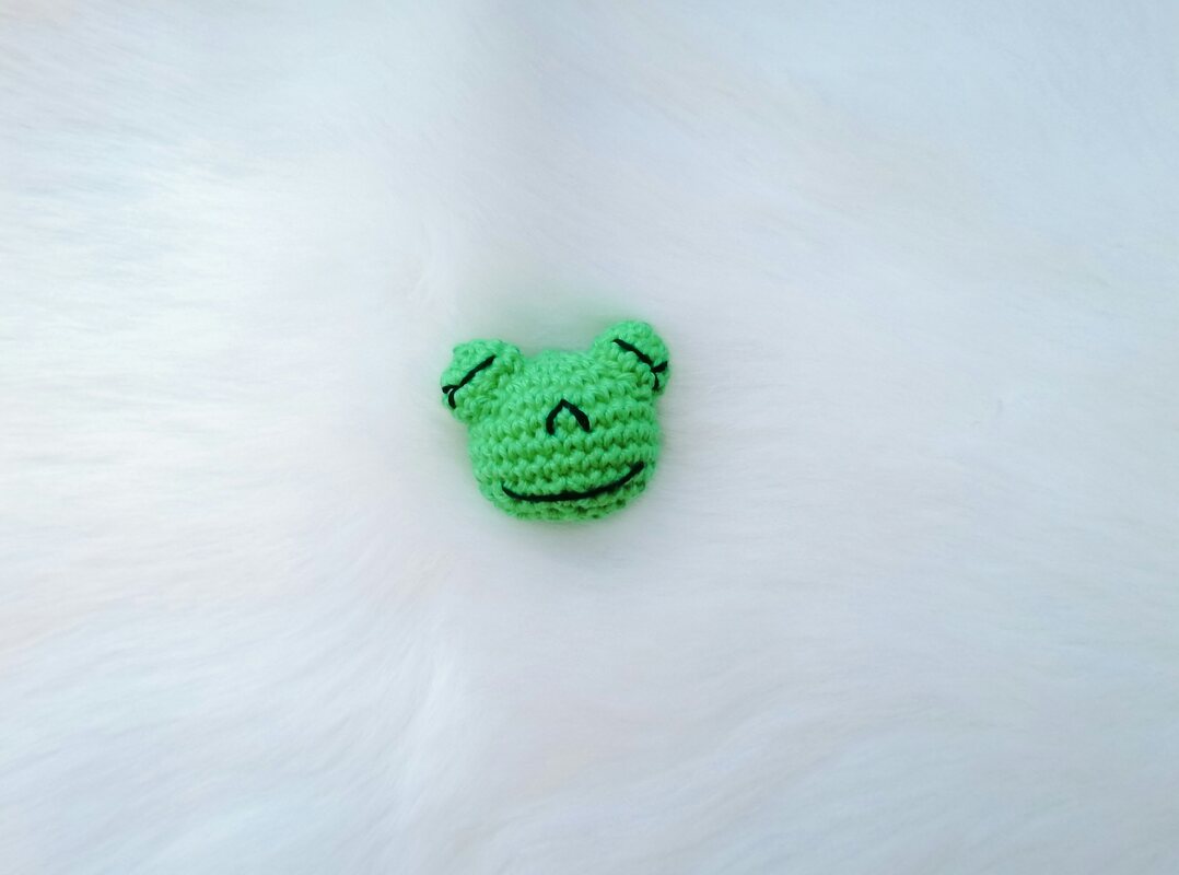 Crochet Pattern Frog Pendant, crochet Frog Head