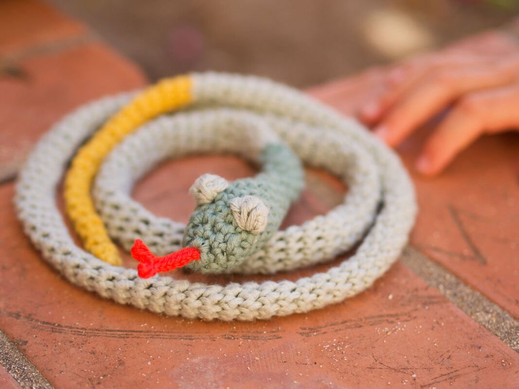 Häkelanleitung Schlange Nando Amigurumi