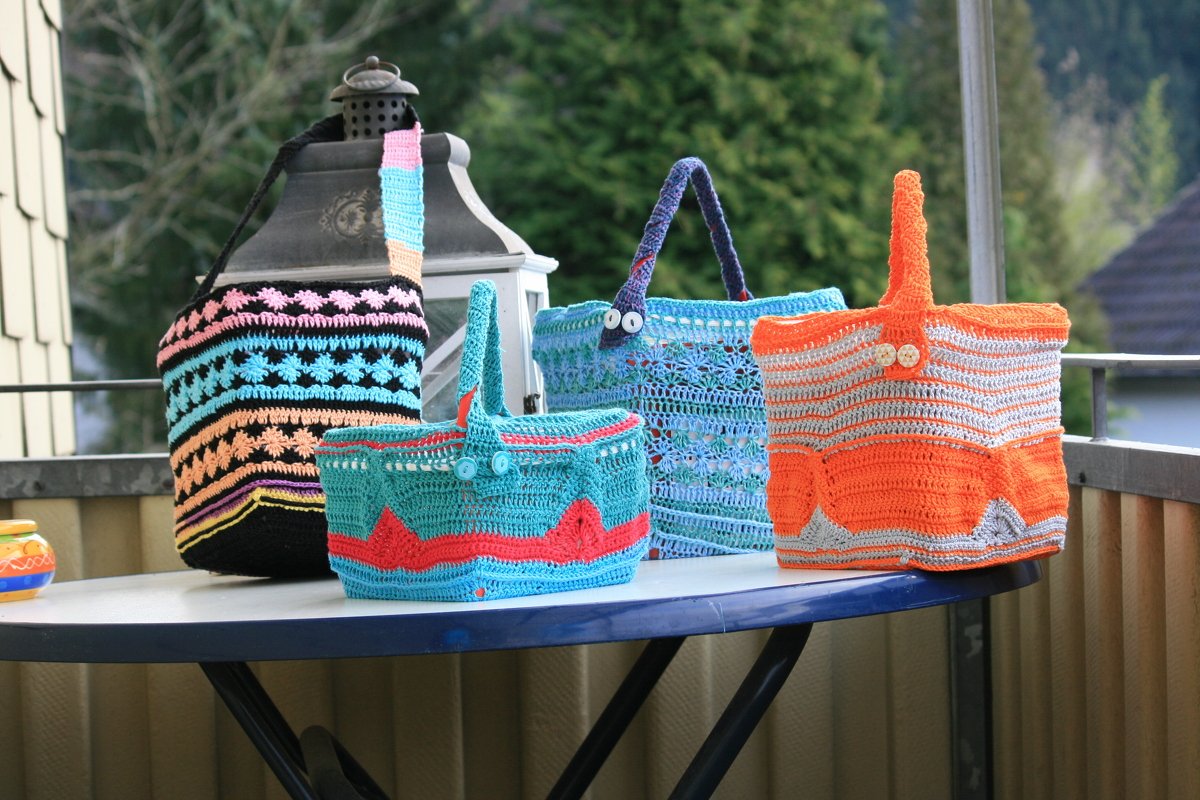 Fantasie #1043, umhäkelte Eimer