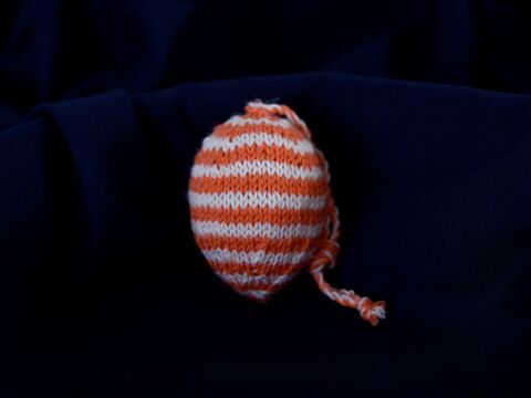 Anleitung: Ringelstreifen-Osterei