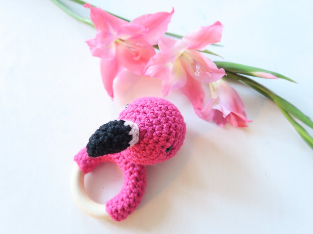 Häkelanleitung - Flamingo Beißring &amp; Rassel