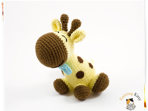 Amigurumi Happy the Giraffe