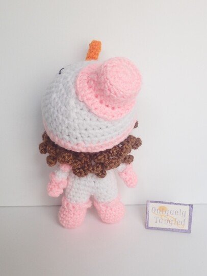 Pippa in Snowgirl Costume- Amigurumi PDF- English
