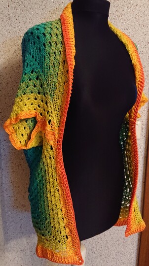 Weste Amanda häkeln Häkelweste Häkeljacke Jäckchen