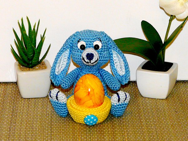Crochet Pattern bunny egg holder