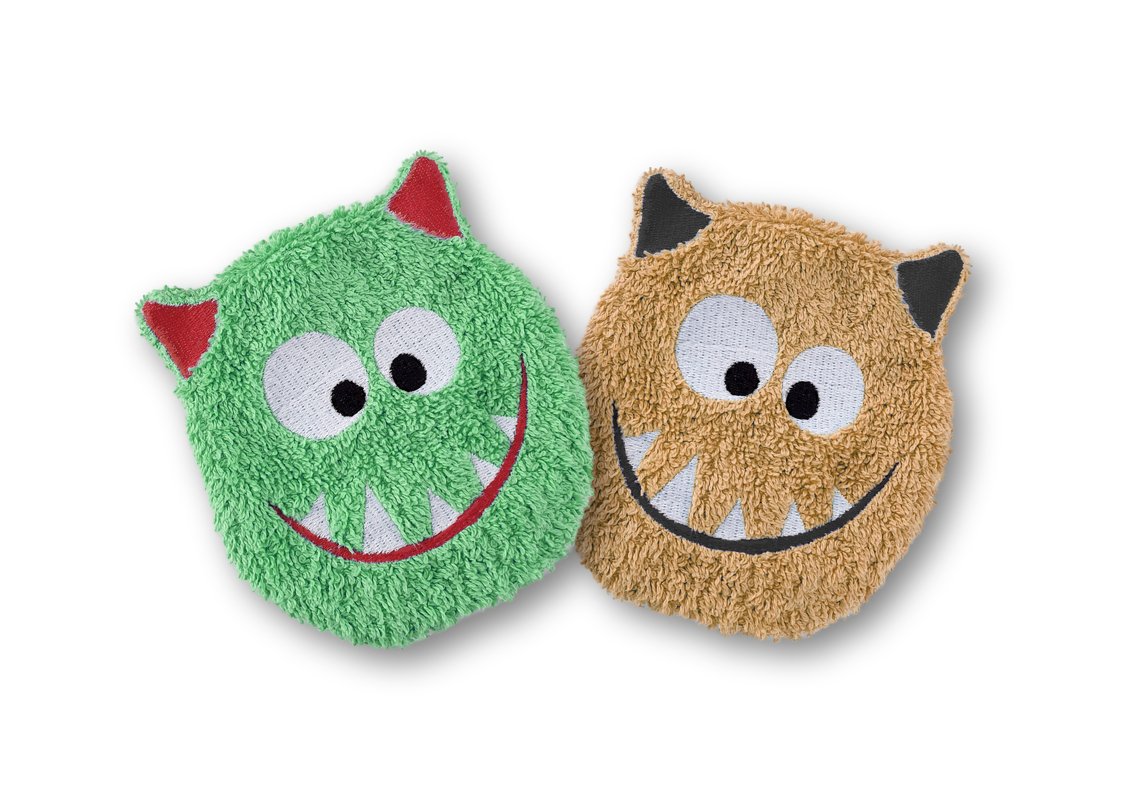 Zwei runde bestickte Monster-Gesichter aus Frottee, eines grün mit roten Ohren, eines braun mit dunklen Ohren, beide mit großen Augen und gezackten Zähnen