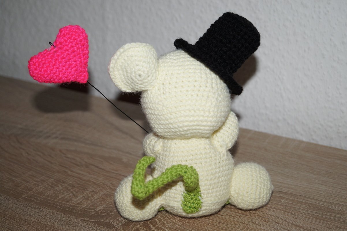 Häkelanleitung Thilo, die Maus, Mausbub mit Herz, Valentinsgruß - Bild 2