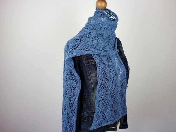 Knitting pattern scarf "Sapphire"