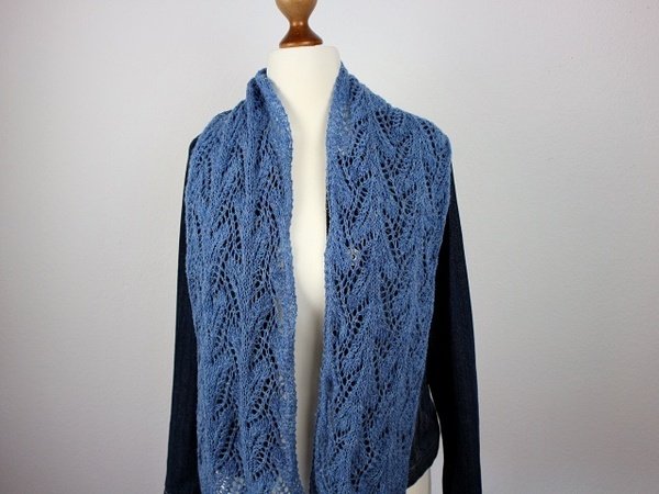 Knitting pattern scarf "Sapphire"