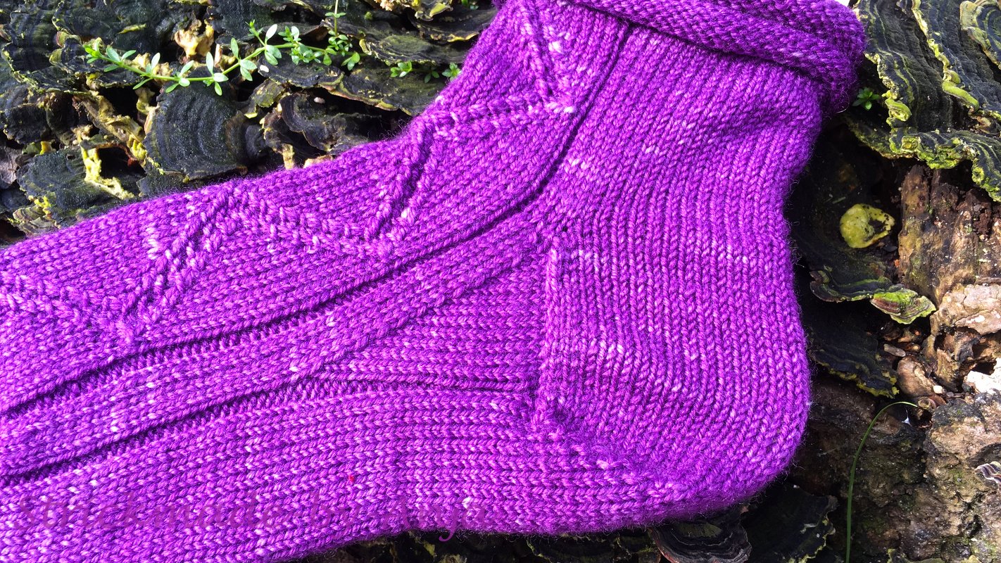 Socken Muskiz 2 für 4fach Sockenwolle - Bild 4