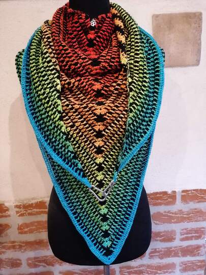 zweifarbiges Tuch Finja häkeln Häkeltuch Schultertuch Dreieckstuch