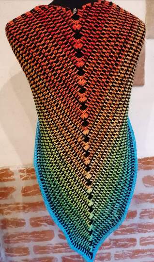 zweifarbiges Tuch Finja häkeln Häkeltuch Schultertuch Dreieckstuch