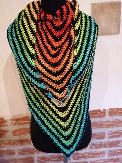 zweifarbiges Tuch Finja häkeln Häkeltuch Schultertuch Dreieckstuch