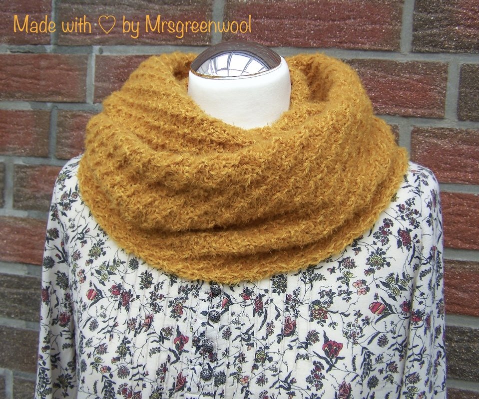 Strickanleitung für Loopschal "Cottage Garden"