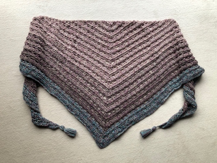 Häkelanleitung Flaches Dreieckstuch "Wolkengruss"