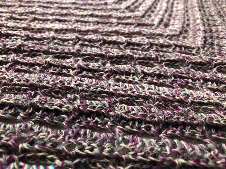 Häkelanleitung Flaches Dreieckstuch "Wolkengruss"