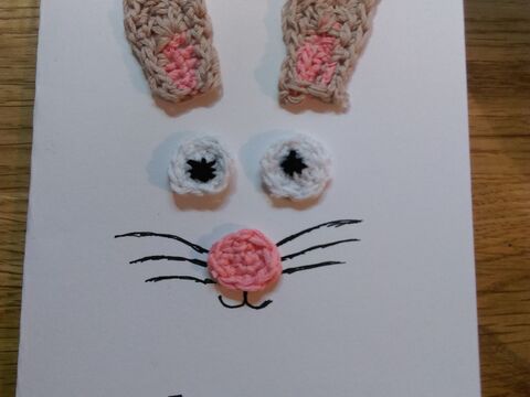 Karte "Fröhlicher Osterhase" mit Häkelteilen - Frohe Ostern!