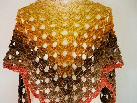 Dreieckstuch „Nancy“ – leichtes Schultertuch häkeln