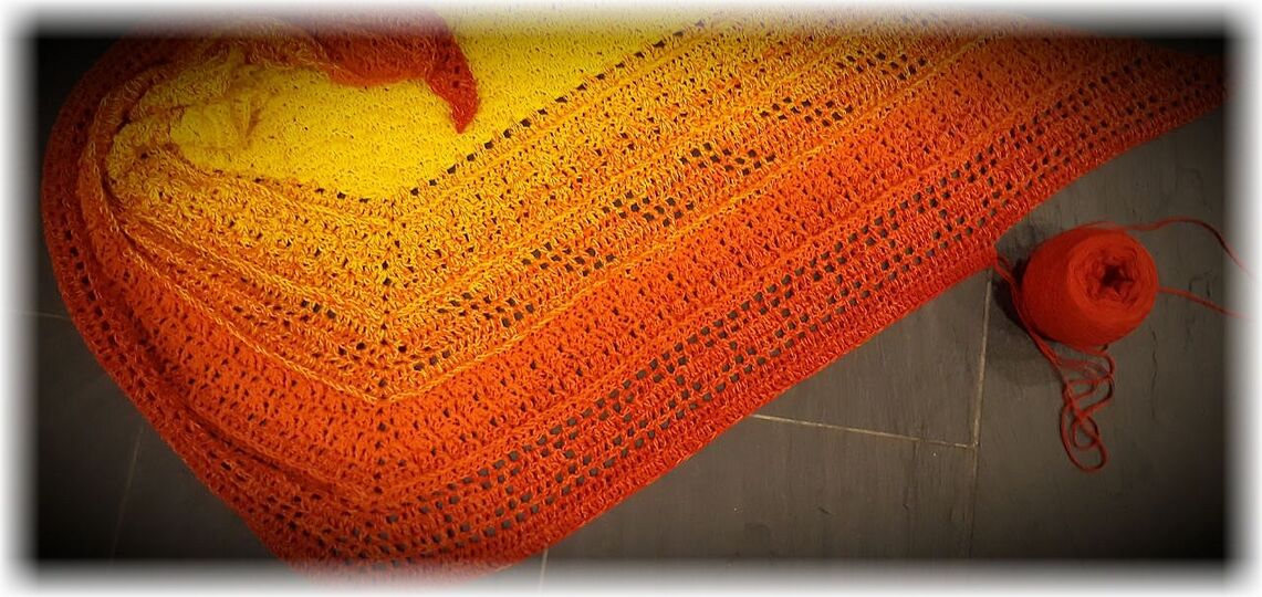 Häkelanleitung Dreieckstuch Feuertanz