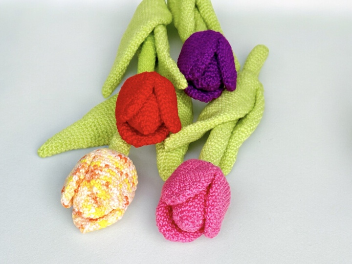 Crochet Pattern - Enchanting Tulips
