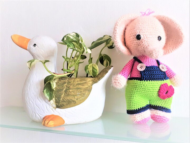 Handgefertigter Elefant "Rüsselchen" - Perfekt für Häkelliebhaber