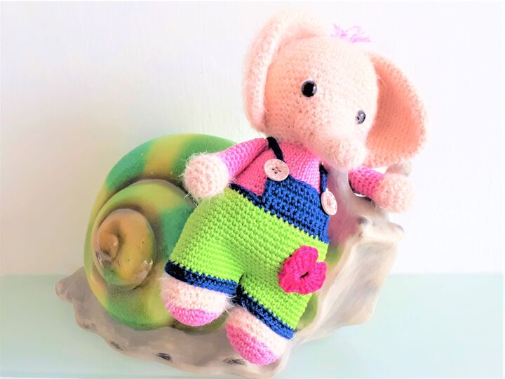 Handgefertigter Elefant "Rüsselchen" - Perfekt für Häkelliebhaber