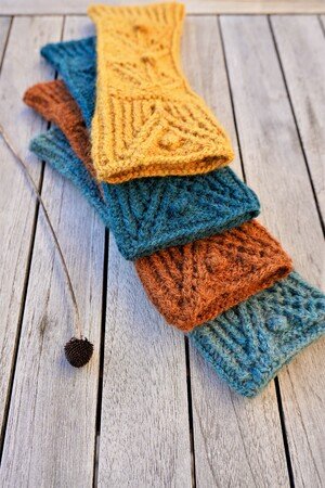 Cuffs / Fingerless Mitts "Winter's Dreams", knitting pattern
