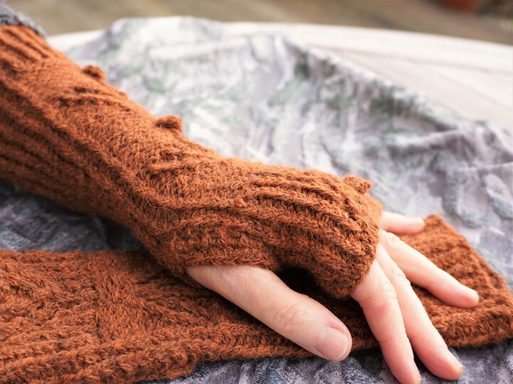 Cuffs / Fingerless Mitts "Winter's Dreams", knitting pattern size S - L