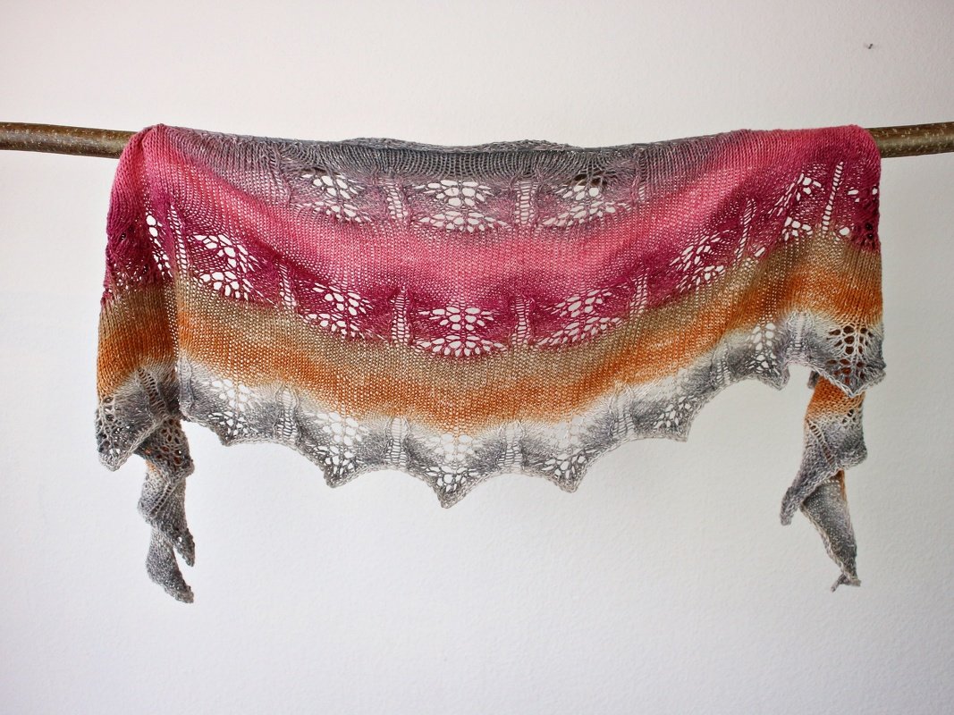 Strickanleitung Tuch halbrund mit Lacemuster – Daybreak - Bild 15