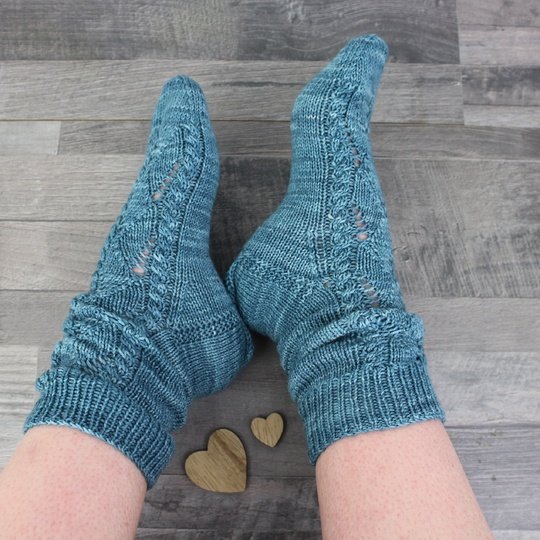 Knitting Pattern PDF Morning Dew Socks – Lace and Cable Socks