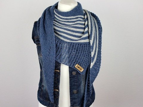 Strickanleitung asymmetrisches Dreieckstuch Dito – modernes Streifentuch