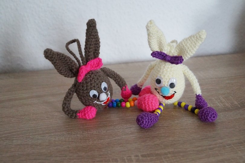 Anleitung Ostern Hasenbande Aufhänger für den Osterstrauß