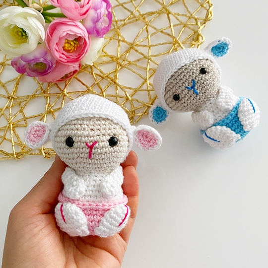 Ü-Ei Lamm (Schlüsselanhänger, Taschenbaumler)