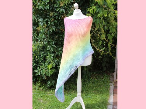 Unicorn - Frühlingsponcho gehäkelt