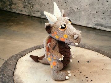 Loui the dragon XXL