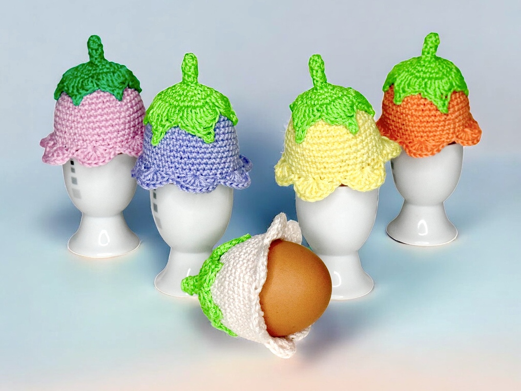Flower egg warmer - crochet patterns