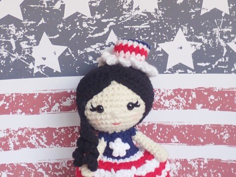 Betsy the Patriotic Girl - Crochet Amigurumi Pattern- English