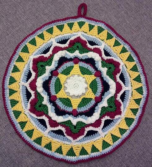 Häkelanleitung Topflappen Mandala "Winter Rose"
