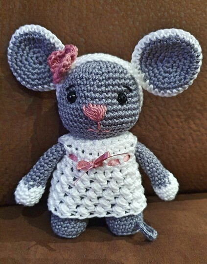 Häkelanleitung für Bisquit - die süße kleine Maus