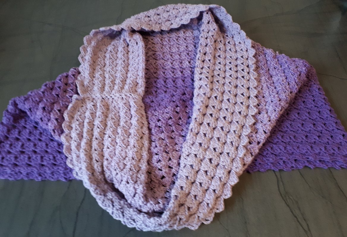 Kapuzen-Loop-Frühlingstulpe (erweiterbar)