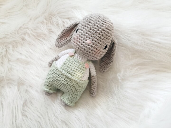 Häkelanleitung Hase Lenni