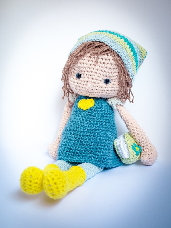 Paula-Puppe Amigurumi Häkelanleitung für Anfänger mit Übung