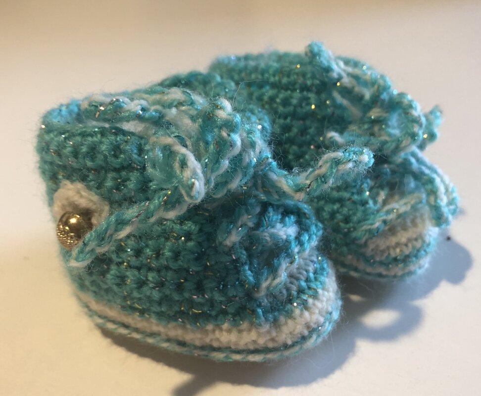 Babyschuhe Leon , Häkelanleitung