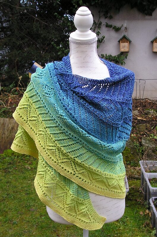 Strickanleitung Halbrundtuch "Sonnenhimmel"