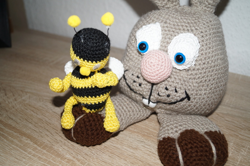 Häkelanleitung Türstopper, Osterdeko "der dicke Bertram und sein Freund Holger "