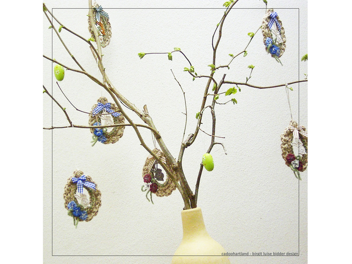 Osterkranz häkeln - Jute Eierkringel mit Hase - Landhaushänger Jute, Deko