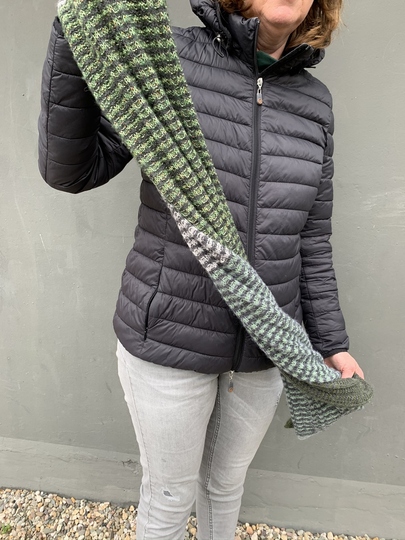 Strickanleitung Schal mit Rechts-Links Muster