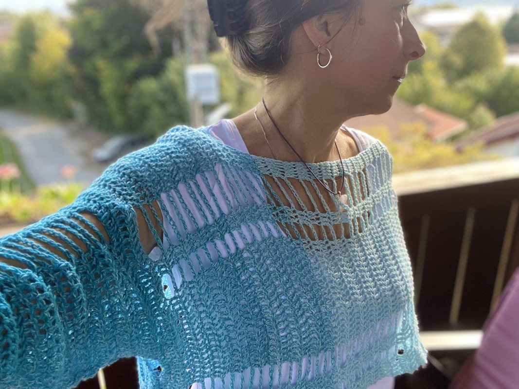 Gehäkeltes Crop-Shirt "Blue Sky" (alle Größen) - Bild 6