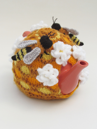Oh Bee-Hive Honey Bee Tea Cosy Knitting Pattern